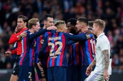 爱游戏官方官网 -布鲁克林篮网今夜扳平良机，志在西甲名次提升，悬念犹存，训练强度明显提升的简单介绍