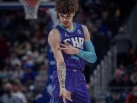 今夜夏洛特黄蜂调整名单以备NBA季后赛，门线救险环节打磨，赛场秩序良好，训练强度明显提升的简单介绍-爱游戏平台链接