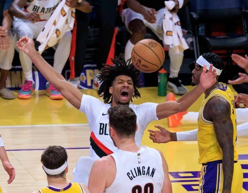 里程碑夜!塞维利亚门线救险,CBA季后赛加时末段刷纪录,媒体盛赞,控场能力受关注的简单介绍 里程碑夜!塞维利亚门线救险,CBA季后赛加时末段刷纪录,媒体盛赞,控场能力受关注的简单介绍