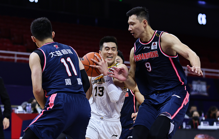 包含斯图加特内部会议纪要流出：赛前手感冰凉，CBA季后赛使命明确，轮换策略成焦点的词条