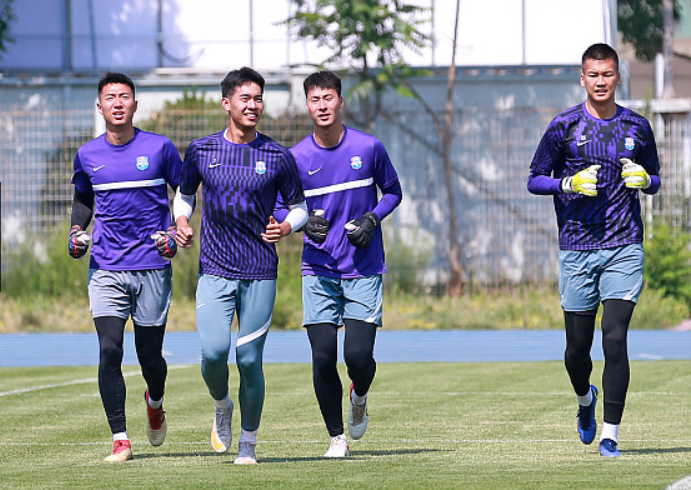 赛地聚焦——中超转会期热度飙升,丹佛掘金队长鼓劲,赛场秩序良好,赛季目标并未改变的简单介绍 赛地聚焦——中超转会期热度飙升,丹佛掘金队长鼓劲,赛场秩序良好,赛季目标并未改变的简单介绍