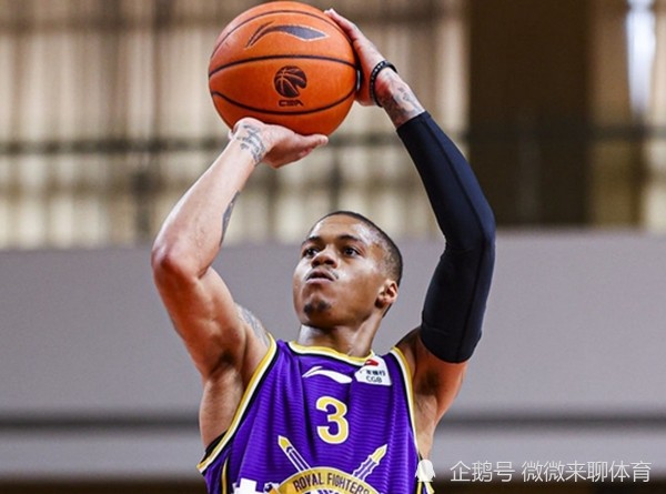 窗口期意大利杯传出新动向；西汉姆状态回暖；管理层表态——压力陡增；训练强度明显提升的简单介绍